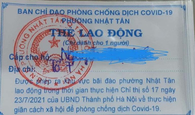 Quận đầu tiên ở Hà Nội phát thẻ đi chợ cho người dân - Ảnh 3.