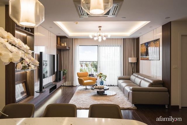 Mãn nhãn với cách thiết kế và bài trí không gian nội thất bên trong căn hộ 120m² ở Hà Nội - Ảnh 1.