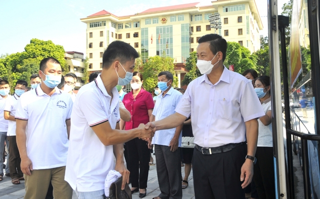 Chuyên gia hàng đầu của Bạch Mai vào TP.HCM khảo sát lập bệnh viện hồi sức - Ảnh 5.