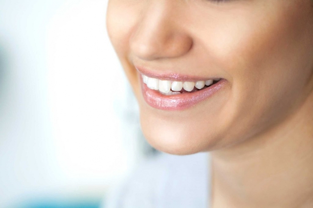 8 quy tắc cần ghi nhớ với răng nhạy cảm - Ảnh 1.