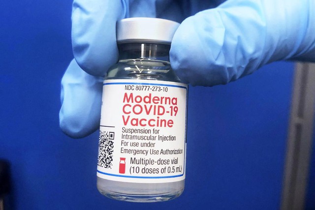 Bộ Y tế đề nghị TP HCM phản hồi việc mua 5 triệu liều vaccine Moderna - Ảnh 2.