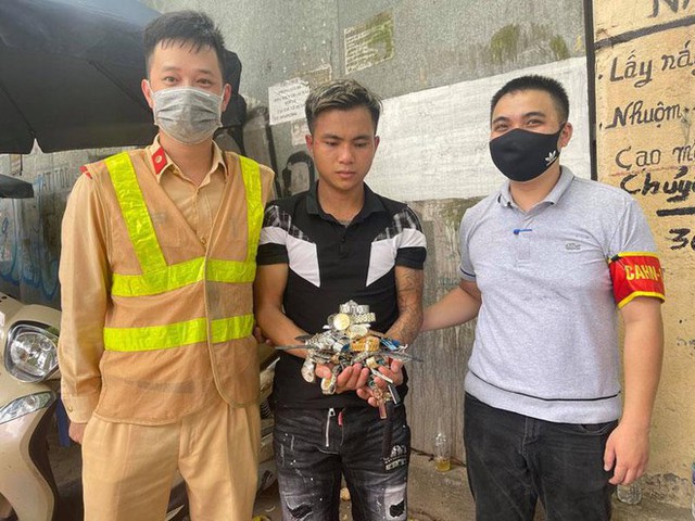 Trộm 27 chiếc đồng hồ hàng hiệu tại Lào Cai, trốn xuống Hà Nội gặp ngay... Cảnh sát 141 - Ảnh 1.