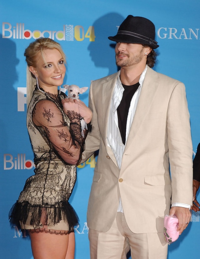 Chồng cũ lợi dụng Britney Spears nhiều năm - Ảnh 15.