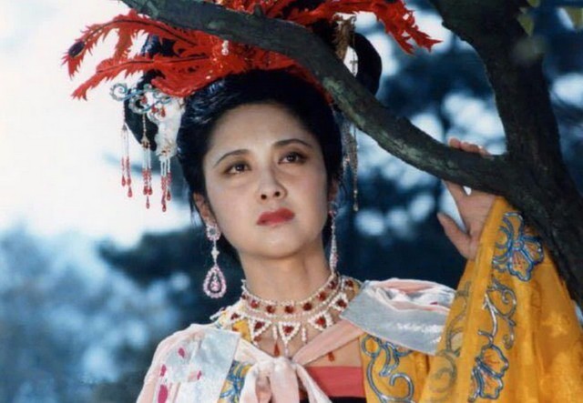 Cuộc sống kín tiếng của Nữ vương Tây Lương Tây du ký ở tuổi 69 - Ảnh 2.