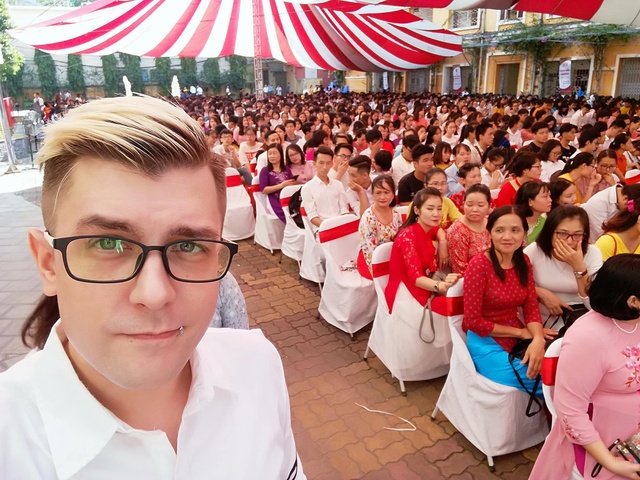 Chàng trai Đức sống 7 năm ở Hà Nội, đạt điểm 10 khóa luận bằng tiếng Việt - Ảnh 4.