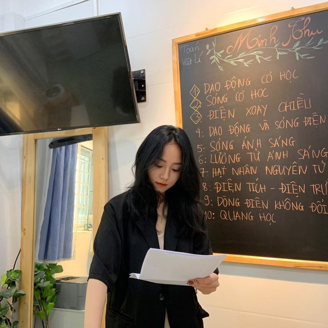  Cô giáo livestream Minh Thu viết tâm thư xin lỗi, rút danh xưng cô giáo  - Ảnh 1.
