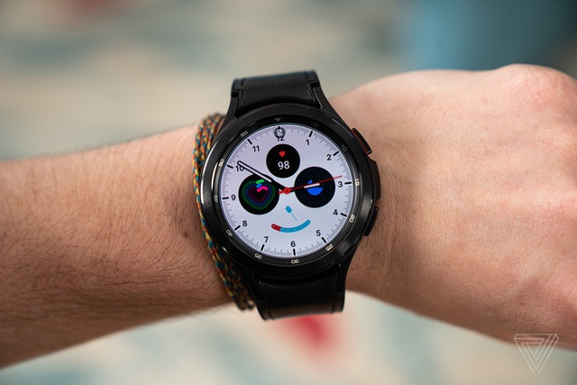 Ảnh thực tế đồng hồ Galaxy Watch4 và Galaxy Watch4 Classic - Ảnh 4.