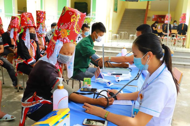 Quảng Ninh: Triển khai tiêm vaccine phòng COVID-19 tại các huyện biên giới - Ảnh 3.