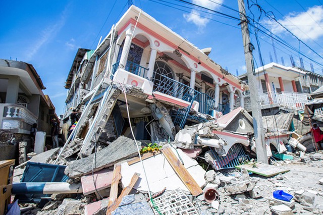 Số nạn nhân tử vong vì động đất Haiti tăng vọt hơn 1.200 người - Ảnh 2.