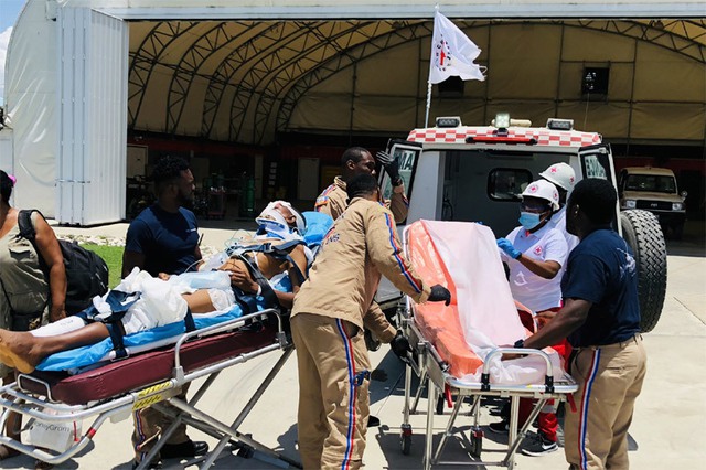 Số nạn nhân tử vong vì động đất Haiti tăng vọt hơn 1.200 người - Ảnh 4.
