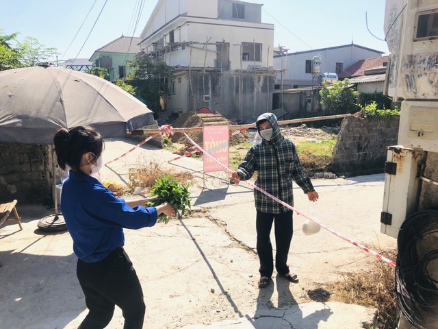 Hà Tĩnh: Gian hàng 0 đồng, ấm lòng người dân vùng dịch - Ảnh 8.