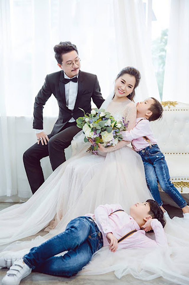  Hôn nhân đặc biệt của 2 sao nam: Hứa Minh Đạt cưới 9 năm mới đi đăng ký, Quách Ngọc Tuyên nợ vợ lời cầu hôn - Ảnh 5.