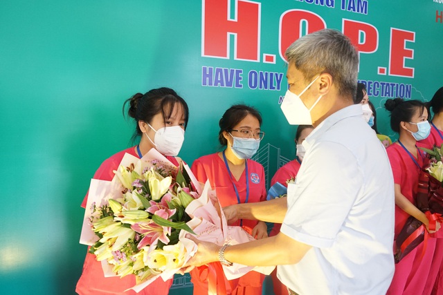 Khánh thành Trung tâm H.O.P.E chăm sóc trẻ sơ sinh có mẹ nhiễm COVID-19 - Ảnh 6.