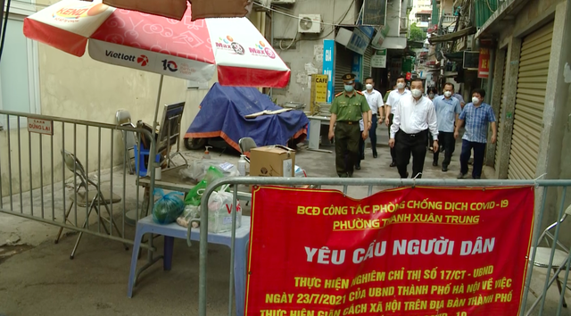 Nguồn lây ca dương tính ở ngõ 328 Nguyễn Trãi liên quan đến chợ Ngã Tư Sở, Hà Nội đề xuất xét nghiệm toàn bộ tiểu thương liên quan - Ảnh 4.