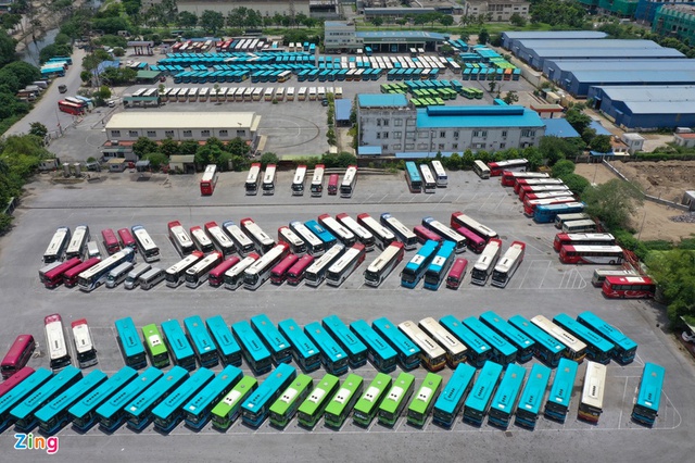 Hàng trăm ôtô mới cứng nằm phơi nắng hơn 30 ngày giãn cách ở Hà Nội - Ảnh 10.