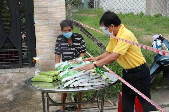 “Hạt vàng bưu điện” chung tay vì cộng đồng vượt trên thách thức của dịch COVID -19 - Ảnh 2.