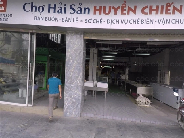 Hà Nội: Hải sản dành cho nhà giàu giảm giá kỷ lục vẫn ế ẩm - Ảnh 1.