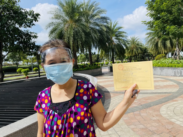 Người dân phấn khởi đi tiêm vaccine COVID-19 ở công viên đẹp và sang chảnh nhất Sài Gòn - Ảnh 16.