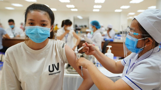 Công ty cổ phần y dược phẩm Vimedimex đang nỗ lực đưa vắc xin phòng COVID-19 về Việt Nam - Ảnh 2.