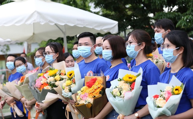 Quảng Ninh: Hình ảnh đoàn y tế Bệnh viện Việt Nam - Thụy Điển Uông Bí trước giờ vào tâm dịch - Ảnh 5.