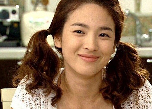 7 kiểu tóc dẫn đầu trào lưu của Song Hye Kyo - Ảnh 2.