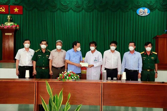 Thứ trưởng Bộ Y tế Nguyễn Trường Sơn: Cần xây dựng ngân hàng máu sống ngay tuyến huyện - Ảnh 3.
