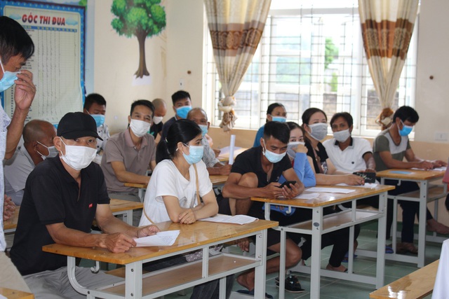 Quảng Ninh đẩy nhanh chiến dịch tiêm vaccine phòng COVID-19 trên diện rộng - Ảnh 2.
