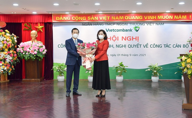 Vietcombank tổ chức lễ công bố quyết định về nhân sự lãnh đạo cấp cao - Ảnh 2.