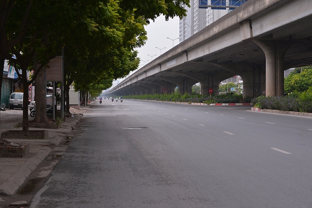 Đường phố Hà Nội ra sao trong ngày đầu đợt nghỉ lễ 2/9 - Ảnh 9.