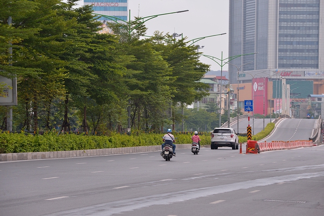 Đường phố Hà Nội ra sao trong ngày đầu đợt nghỉ lễ 2/9 - Ảnh 16.