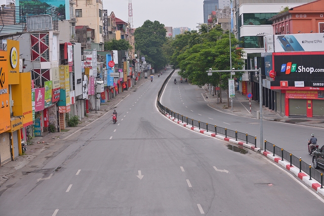 Đường phố Hà Nội ra sao trong ngày đầu đợt nghỉ lễ 2/9 - Ảnh 2.