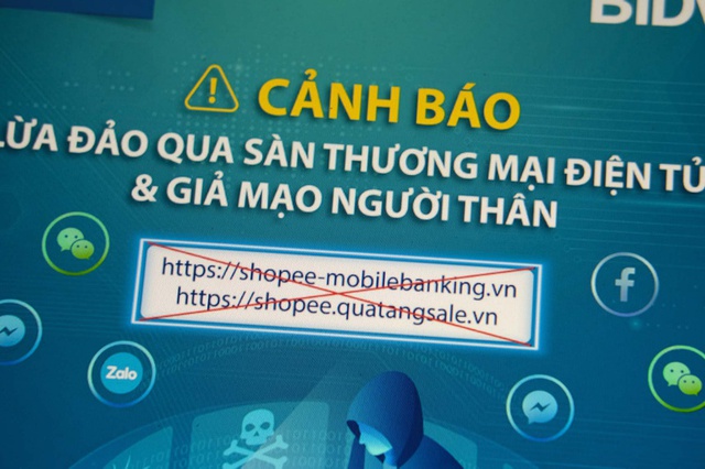 Ngân hàng đồng loạt cảnh báo chiêu trò lừa đảo, moi tiền mùa dịch - Ảnh 3.