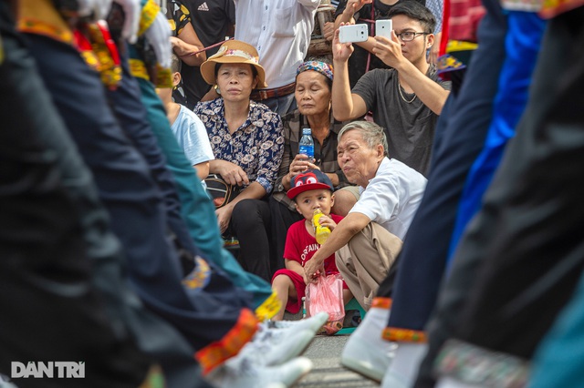 Ngắm Lễ diễu binh hùng tráng, rộn ràng đường phố Thủ đô dịp Quốc khánh 2015 - Ảnh 43.