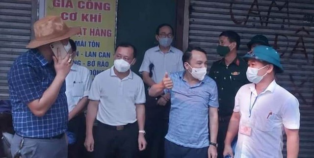 Nghệ An: Tạm đình chỉ quyền Trạm trưởng Trạm y tế phường vì lơ là trong phòng chống dịch - Ảnh 1.