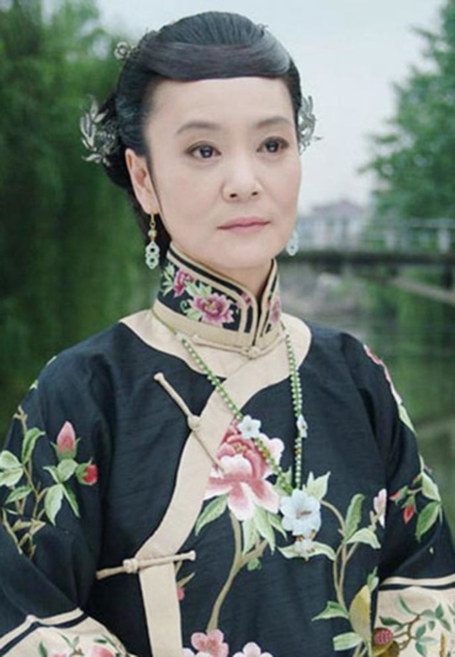 Lưu Tuyết Hoa Dòng sông ly biệt sống cô độc sau biến cố chồng qua đời vì ngã lầu - Ảnh 4.