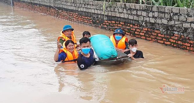 Mưa dông lớn ở miền Bắc, miền Trung bao giờ chấm dứt? - Ảnh 1.