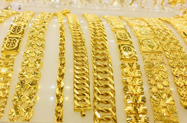 Giá vàng hôm nay 28/9: Vàng trong nước tăng nhanh hơn thế giới khiến chênh lệch lên đến mức kỷ lục gần 9 triệu đồng/lượng - Ảnh 1.
