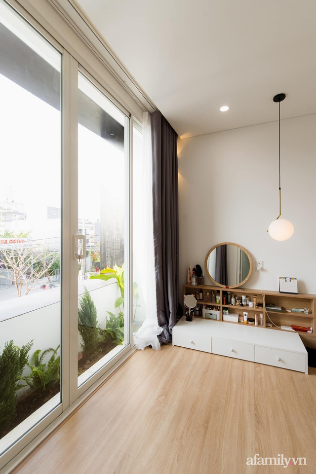 Căn nhà phố màu trắng gọn xinh ấm cúng của cặp vợ chồng trẻ Đà Nẵng có chi phí hoàn thiện 1,4 tỷ đồng - Ảnh 23.