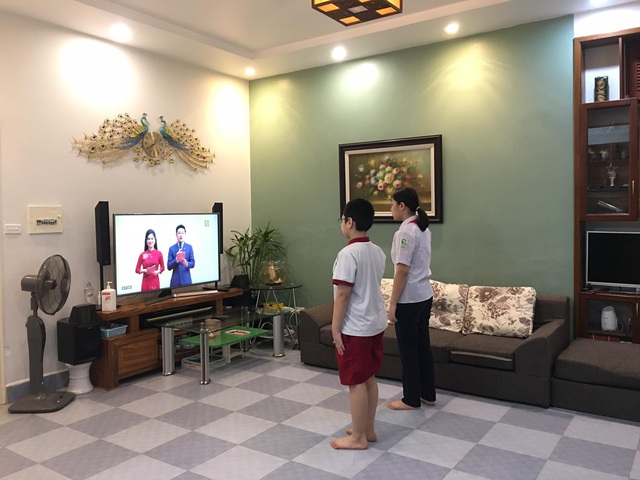 Xúc động Lễ khai giảng đặc biệt nhất tại Hà Nội dù chỉ trực tiếp trên truyền hình - Ảnh 3.