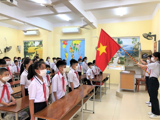Lễ khai giảng không thể nào quên của học sinh Hải Phòng, Quảng Ninh - Ảnh 7.