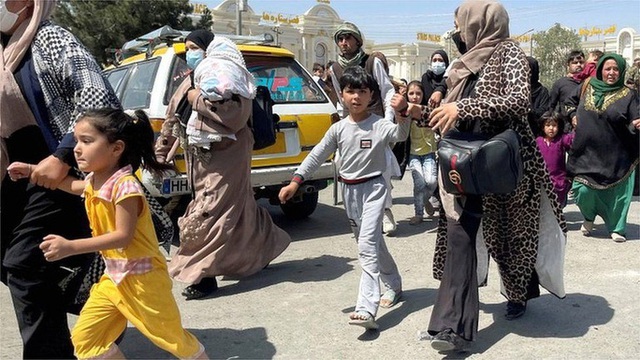 Nhiều bé gái vị thành niên trở thành vợ những người đàn ông lớn tuổi Afghanistan sang Mỹ - Ảnh 2.