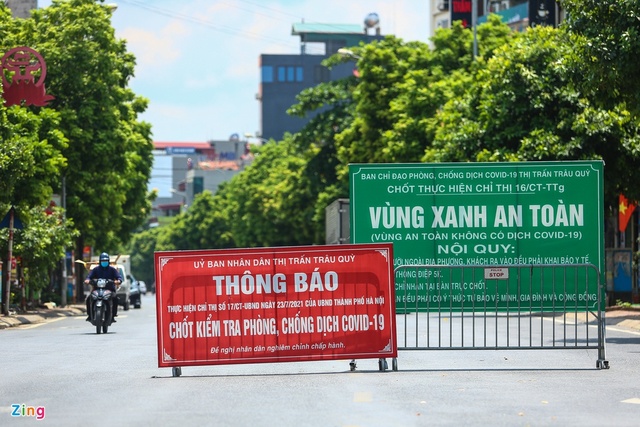 Hàng cơm, phở trong vùng xanh ở Hà Nội bắt đầu mở cửa trở lại - Ảnh 1.