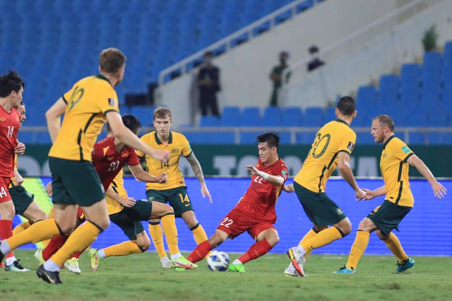 Việt Nam 0-1 Australia: VAR khước từ quả penalty, Việt Nam thi đấu quả cảm trước Australia - Ảnh 2.