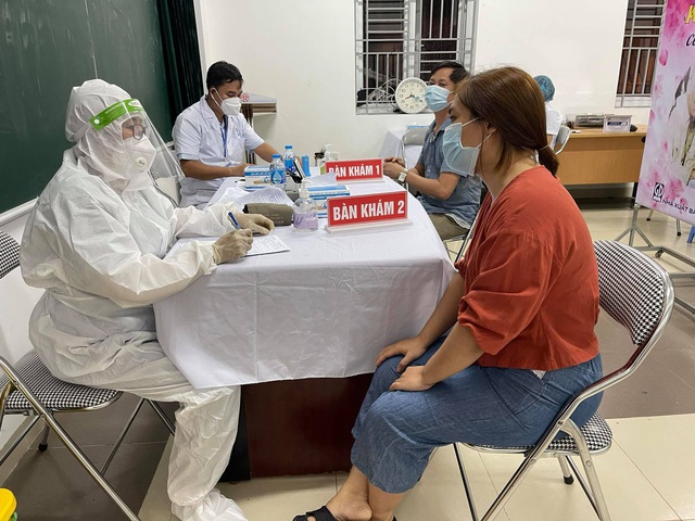 3.000 cán bộ y tế hỗ trợ Hà Nội tiêm vaccine, xét nghiệm COVID-19 - Ảnh 3.