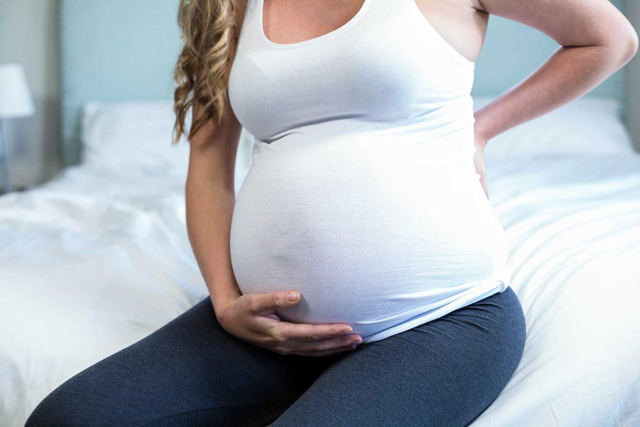 Mẹ bầu mắc chứng tiểu không tự chủ có ảnh hưởng đến thai nhi? - Ảnh 2.