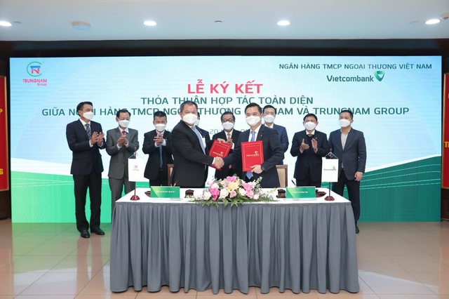 Vietcombank và Trung Nam Group ký kết Thỏa thuận hợp tác toàn diện - Ảnh 1.