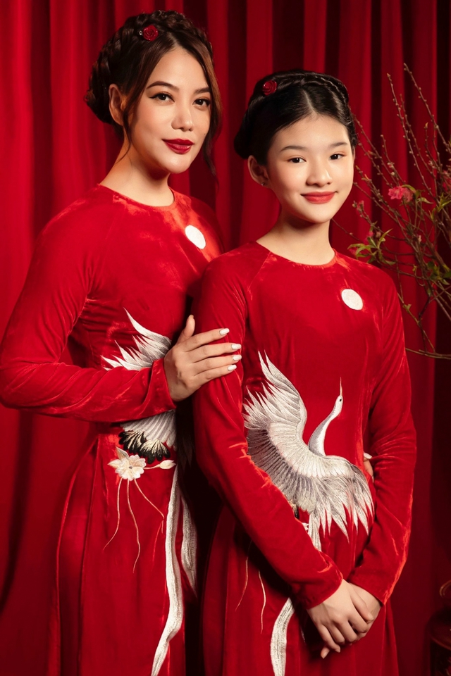 Nhan sắc 3 thế hệ nhà Trương Ngọc Ánh, bất ngờ nhất là sắc vóc tuổi 14 của con gái nữ diễn viên  - Ảnh 6.