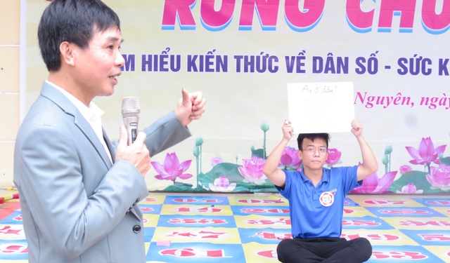 Sôi nổi hội thi Rung chuông vàng tìm hiểu kiến thức SKSS vị thành niên, thanh niên - Ảnh 5.