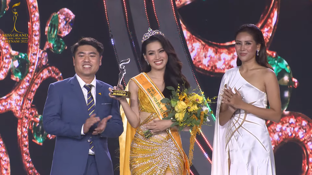 Đoàn Thiên Ân - Người đẹp Long An đăng quang Miss Grand Vietnam 2022 - Ảnh 7.