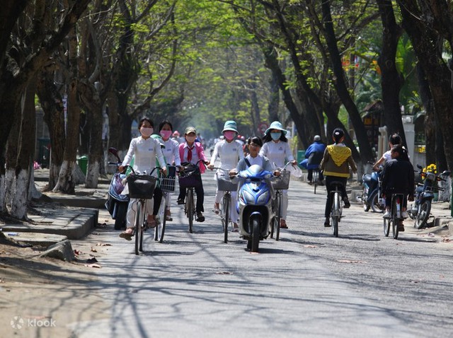 Nhiệt độ tăng nhanh nắng ở cả 3 miền, Trung Bộ sắp đ&oacute;n tiếp đợt mưa lớn - Ảnh 2.